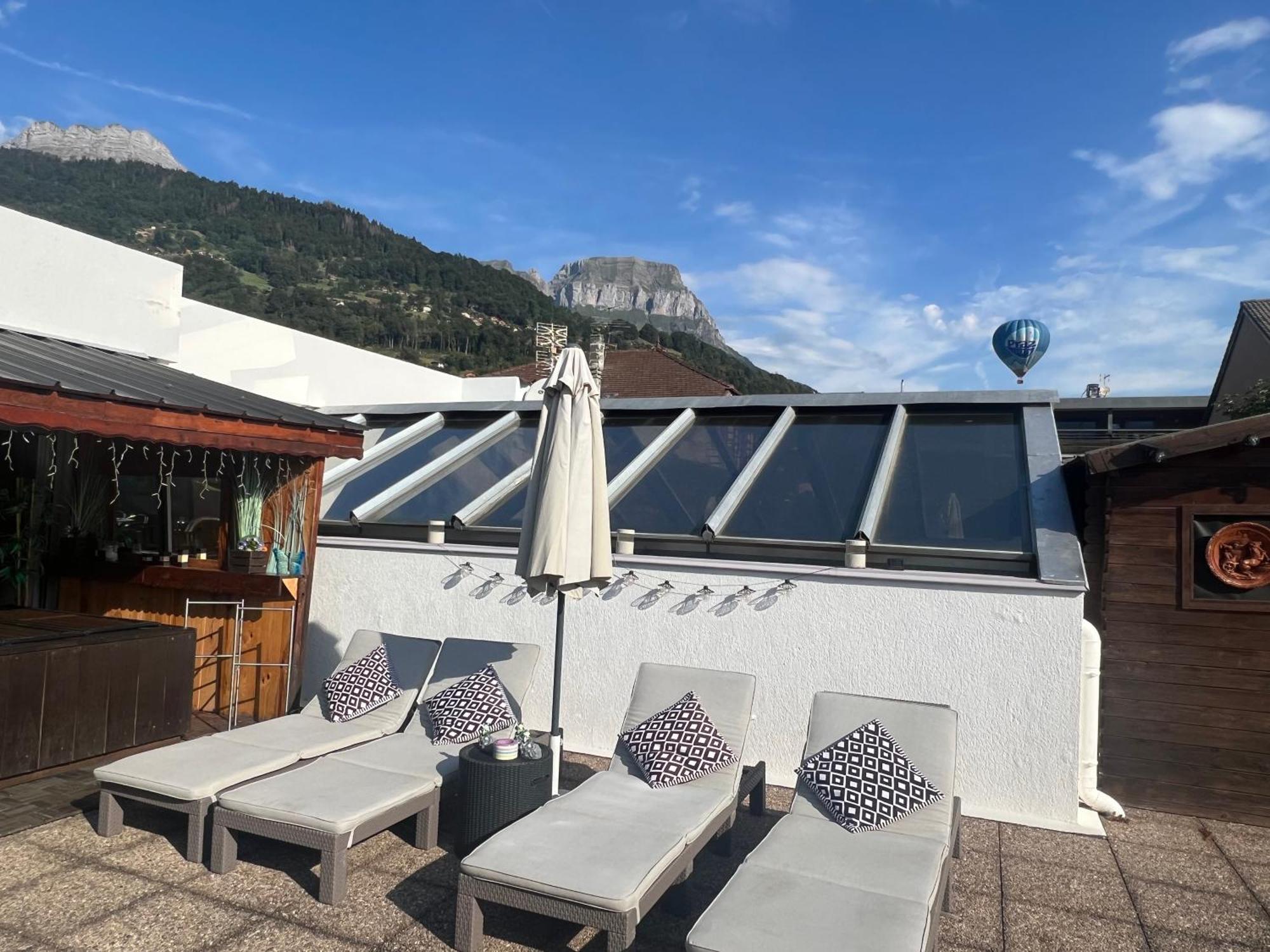 Rooftop 1 - Jacuzzi privé au pied du Monte-blanco Sallanches Esterno foto